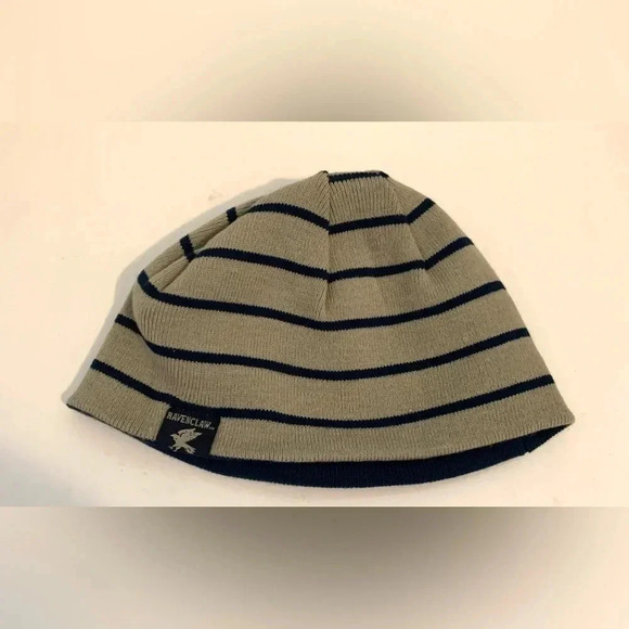 NWT Harry Potter Raven Claw Beanie - Picture 4 of 4